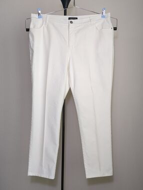 Lafayette 148 New York High Waist Straight Leg  Jean Plus Sz 16